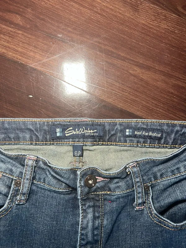 Saltworks Medium Rise Bootcut Blue Jeans Size 6P - Image 7