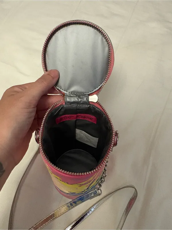 Betsey Johnson Le Bubbles Pink Crossbody Bag - Image 7