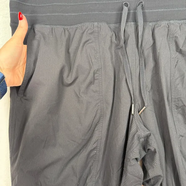 Lululemon Plus 20 Lululemon Dance Studio Mid-Rise Jogger Full Length Black Sport - Image 4