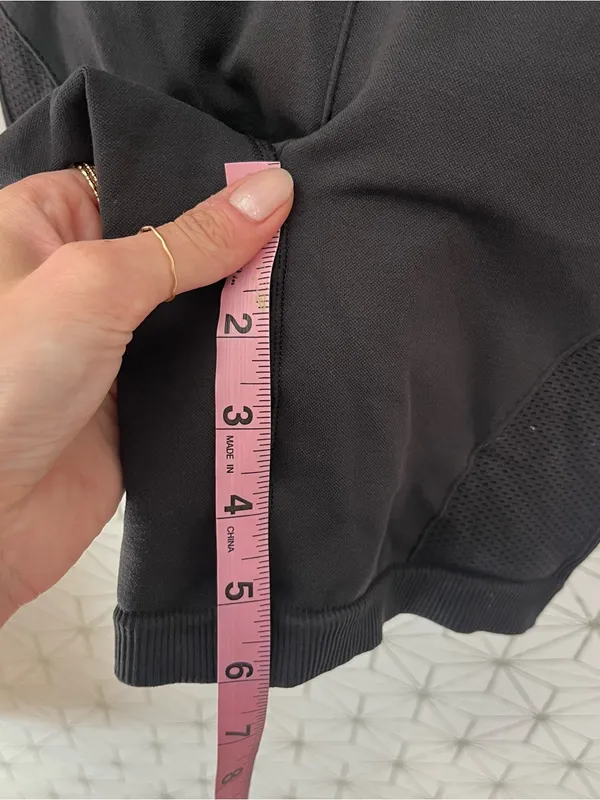 Lululemon Seamless Spandex Short Ebb to Street - Image 2