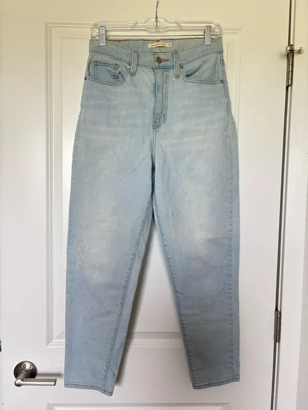 Levi’s High-Rise Tapered Jeans - Image 3