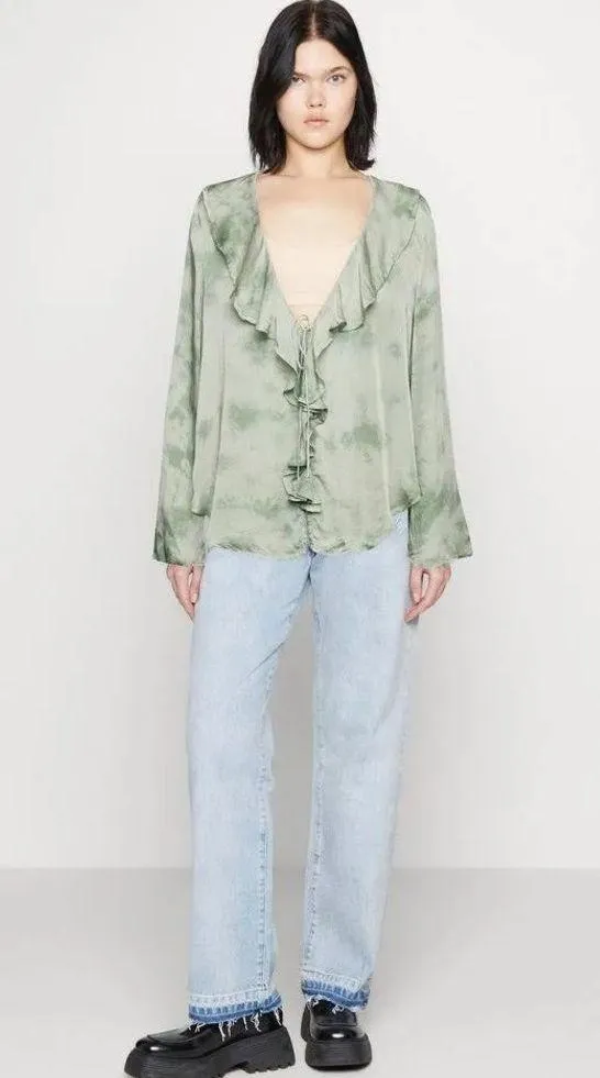 Free People New Women’s Lyocell Tie Front Blouse, Size M New w/Tag Retail $128 - Image 15