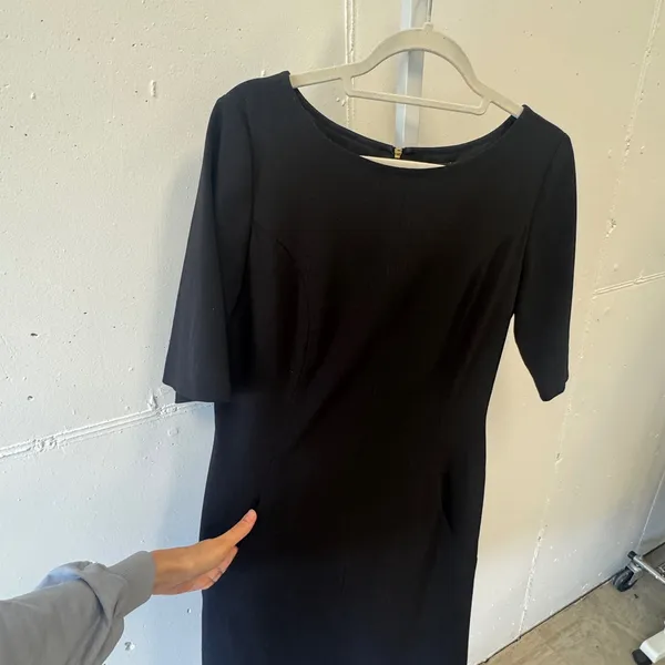 Tahari‎ Arthur S Levine Black Sheath Dress Elbow Sleeve Gold Zip Pockets Size 10 - Image 5