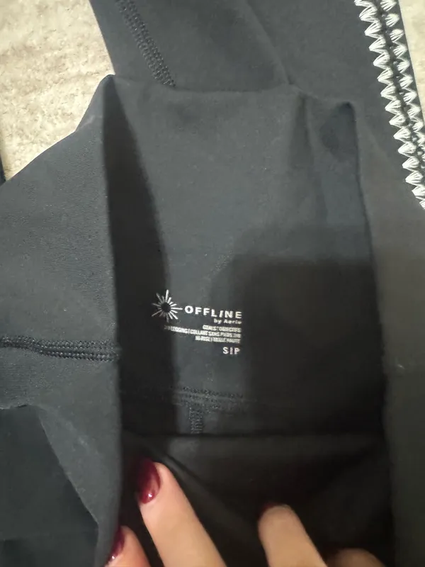 OFFLINE By Aerie Goals Crochet Inset Legging size small - Image 3