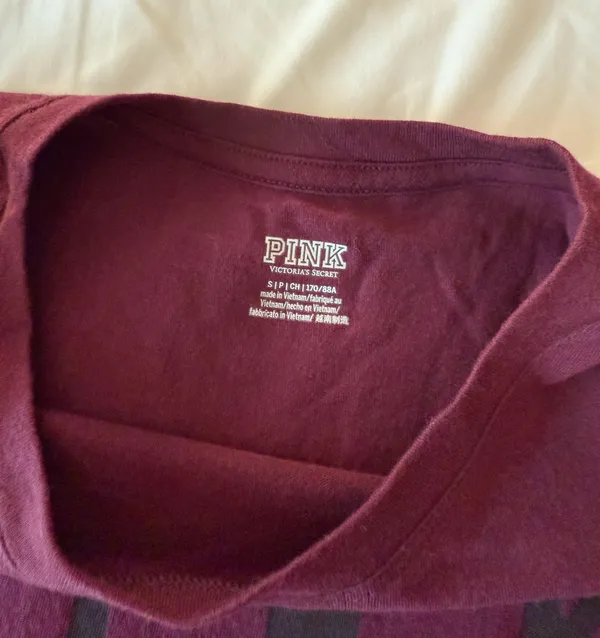 PINK Victoria’s Secret Burgundy T-Shirt Size Small - Image 4