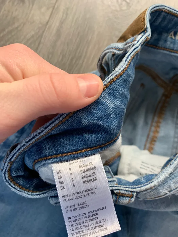 American Eagle Super High Rise Crop Jegging - Image 2