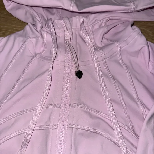 Lululemon Hooded Define Jacket Nulu pink - Image 4