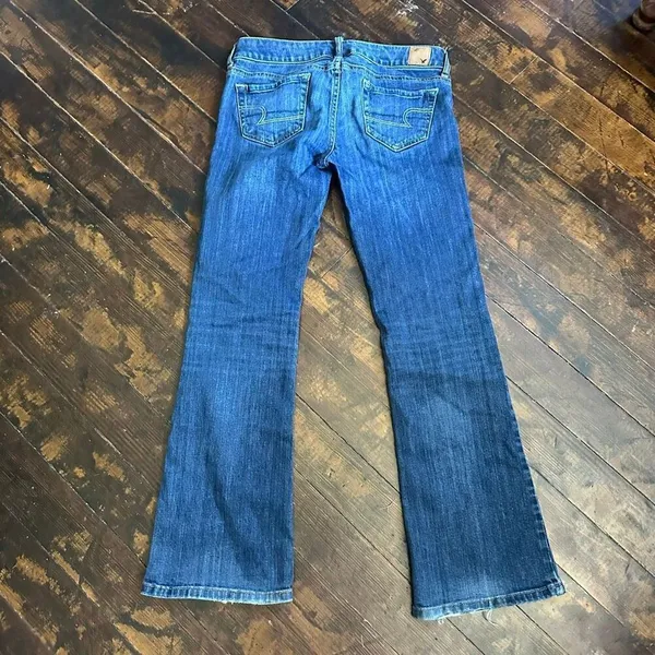 American Eagle favorite boyfriend relaxed Distressed jeans - Image 3