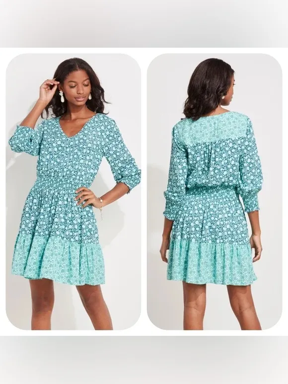 Vineyard Vines Sea Floral Smocked Waist Dress Blue Medium - Image 2