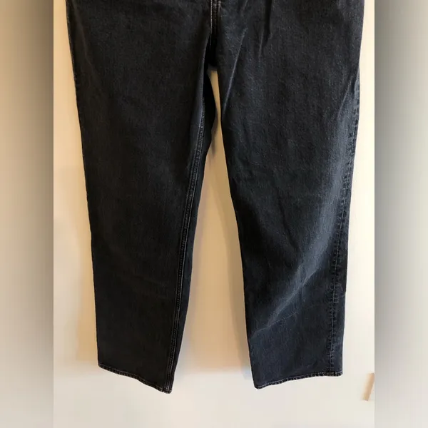 Abercrombie & Fitch Black and Blue the 90s High Rise Relaxed Jean Size 8 L - Image 3