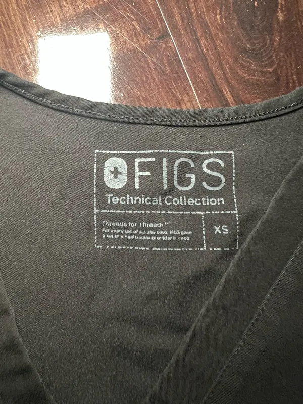 Figs Black Scrub Top Size XS - Image 3