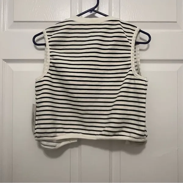 Elegant Striped Black and White Women's vest with buttons - Image 3