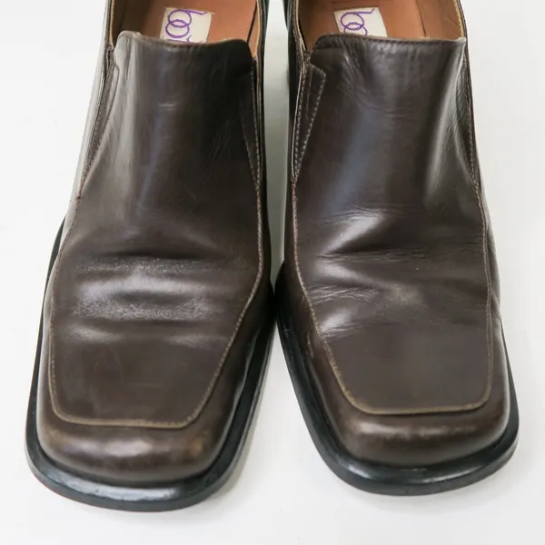 Vintage 90s Roberto Botticelli Brown Leather Heeled Loafers - Image 4