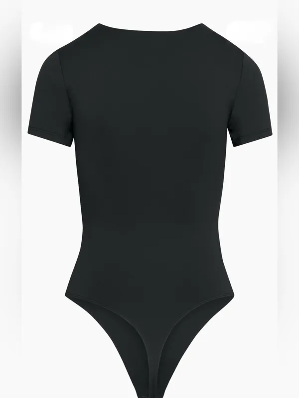 Aritzia Babaton Contour Crew Shortsleeve Bodysuit Black XL - Image 2