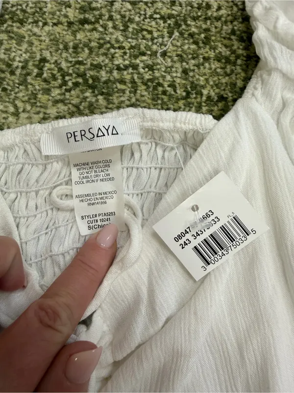 ‼️NWT‼️ white sleeveless blouse - Image 2