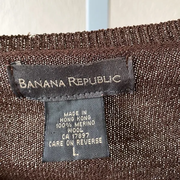 Banana Republic beautiful 100% merino wool brown cardigan - Image 3