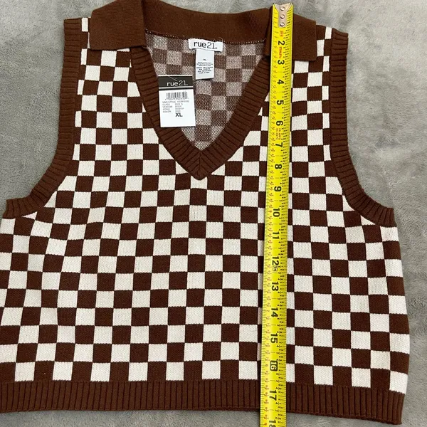 💜NWT RUE 21 Brown Checkered Sweater Vest, XL - Image 3