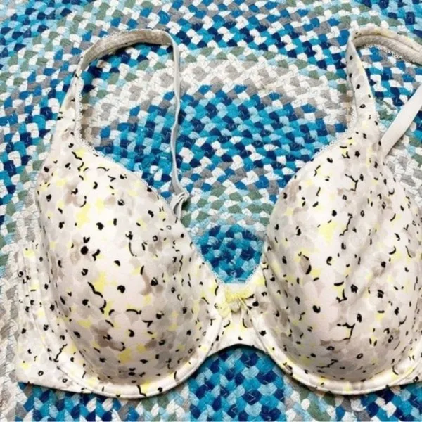 Victoria Secret‎ Bra - Image 2