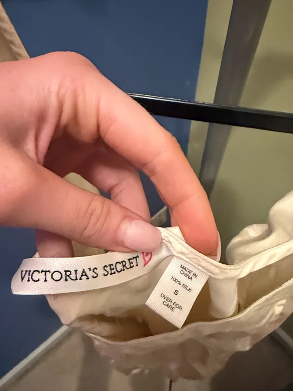 Vintage Victoria's Secret Slip Dress - Image 4