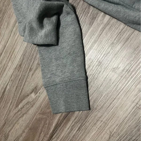 PINK Victoria’s Secret Grey Floral Pull Over Sweater; Medium - Image 8