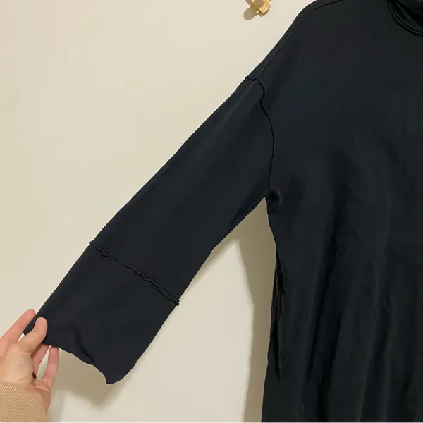 We the Free Navy Blue Long Sleeve Mock Neck Top size Medium - Image 2