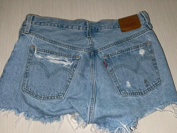 Levi's 501 High-Rise Shorts - Image 2