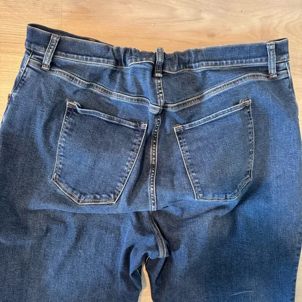 Abercrombie & Fitch curve love high rise flare jeans NWOT plus size 24 short - Image 6