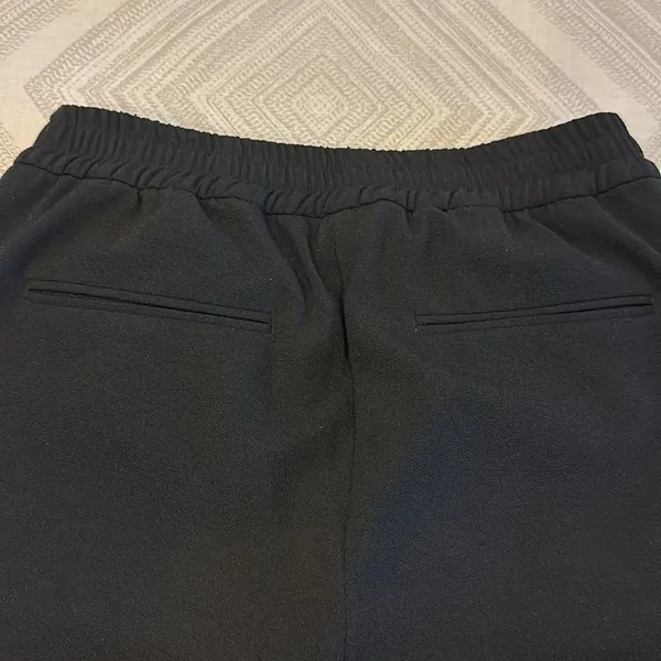 Ann Taylor Women’s Black Elastic Waist Dress Pant Joggers w/ Faux Leather Trim - Image 6