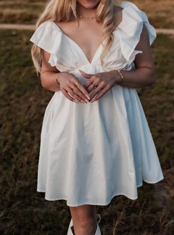 White ruffle sleeve dress - Image 3