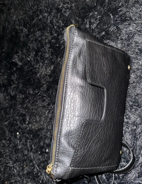 Juicy Couture classic black leather bag  - Image 5