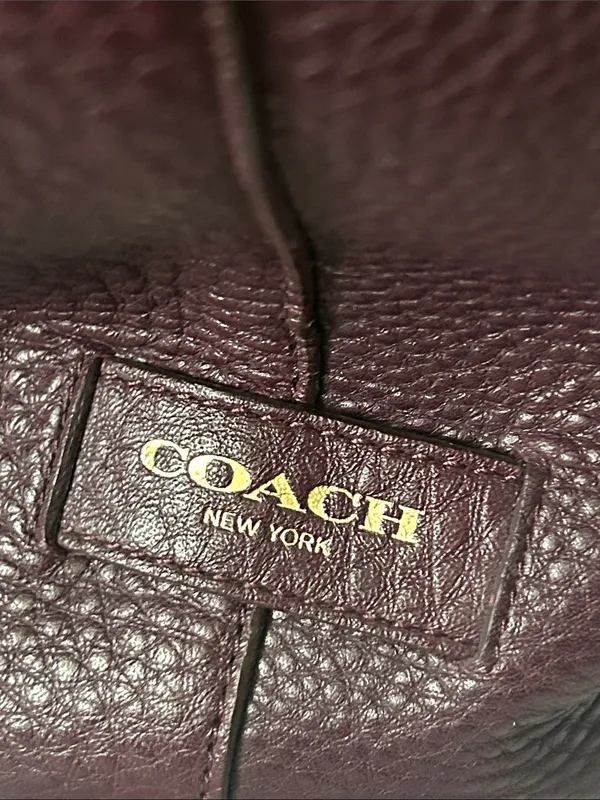 COACH Soft Legacy XI Eggplant Purple Pebbled Leather Drawstring Tote Bag Purse 🌺 - Image 6
