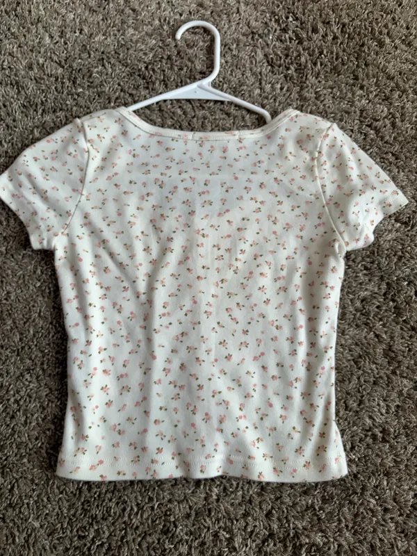 Brandy Melville Top. - Image 2