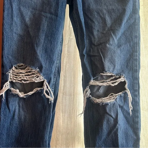 Levi's Low Pro Straight Jeans Distressed Knee Holes‎ Ripped 100% Cotton Size 24 - Image 3