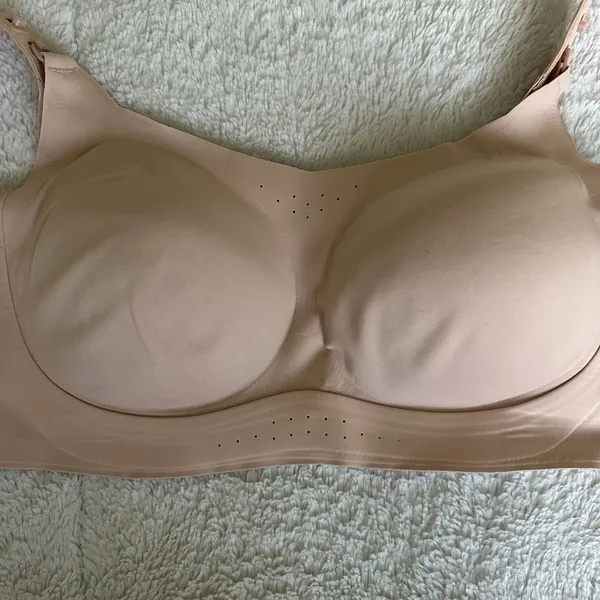 Momcozy Hands-Free‎ Nursing & Wearable Pumping Bra - Beige Large - Image 2