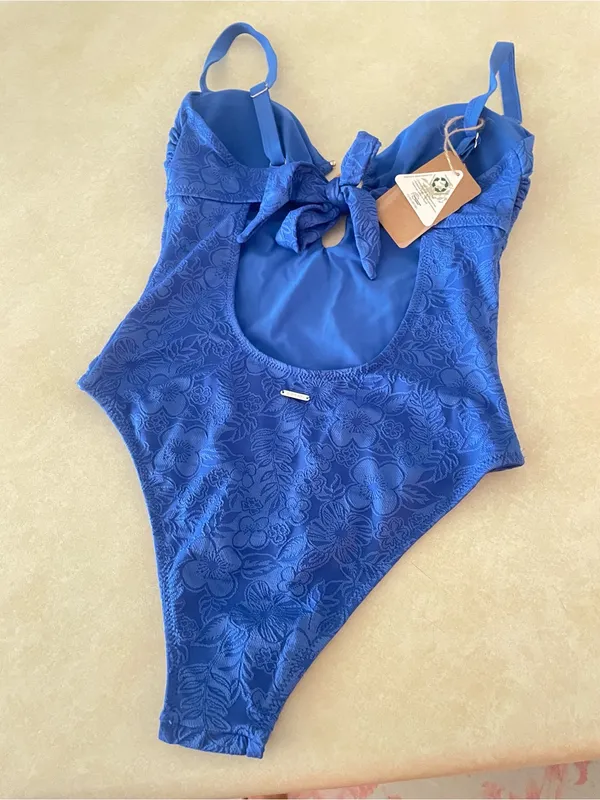 Berlook Blue Floral Textured One-Piece Swimsuit Bathing Suit Seashell Medium New - Image 8