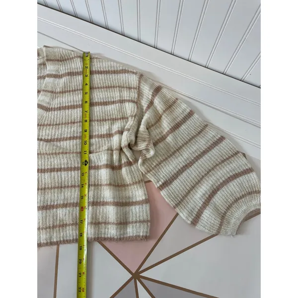 NWT American Eagle Striped V-Neck Cardigan Sweater Beige Tan Size M - Image 4