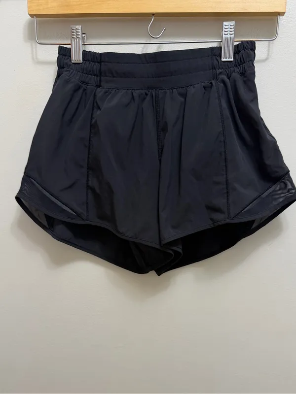 Lululemon Hotty Hot Short Black Size 4 - Image 3