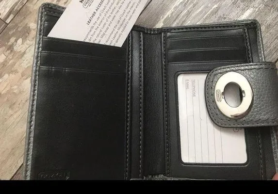 New Coach wallet - Image 2