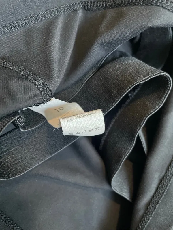 Black Seamless V-Neck Comfort Bra athletic - Image 3