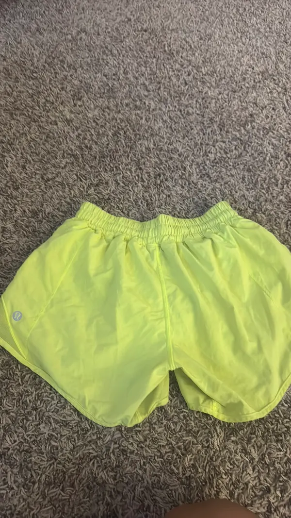 Lululemon Hotty Hot Shorts 4" - Image 3