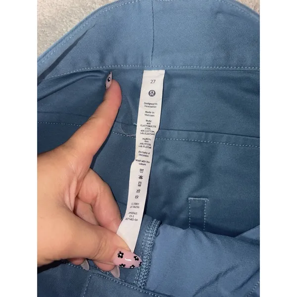 Lululemon Women's City Sleek 5-Pocket Wide-Leg Utility Blue Size 27 Full Length - Image 4