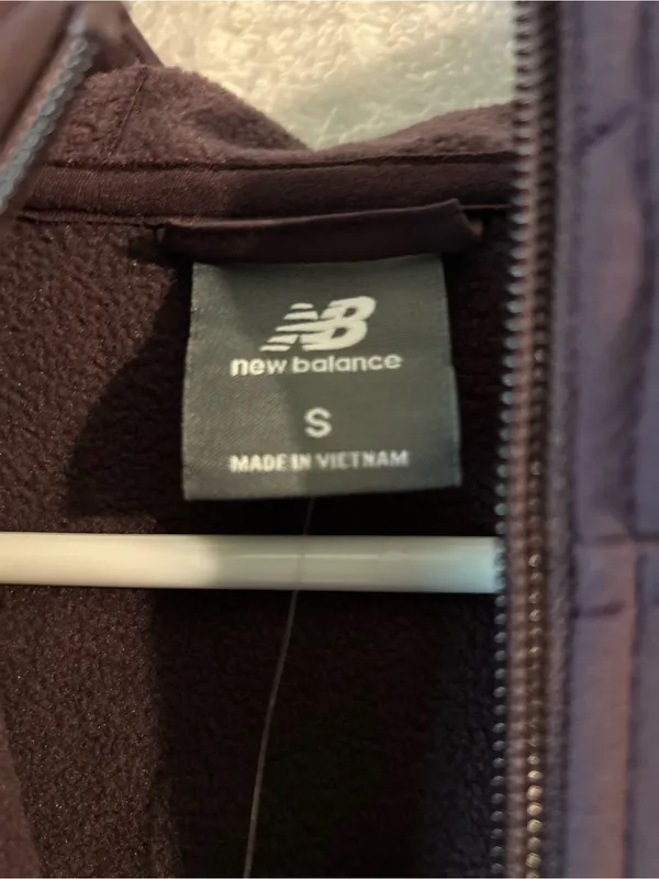 New Balance Womens Hooded Softshell Jacket - Plum - Image 2