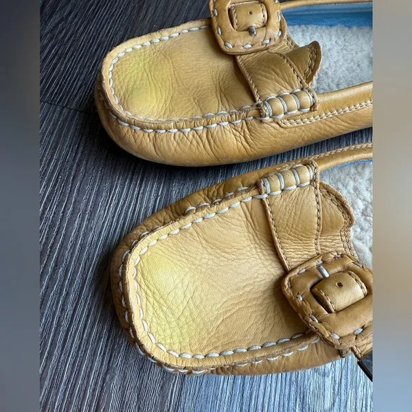 UGG Ansley‎ Mustard Yellow Leather Shearling Loafers Moccasins Size 8 - Image 5