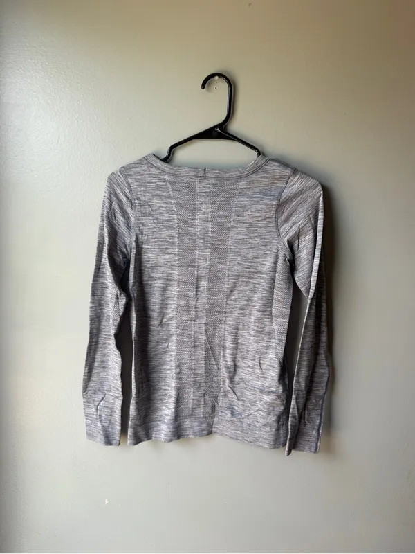 Lululemon Swiftly Tech Lulu Long Sleeve Athletic Running Top Thumbholes - Image 6