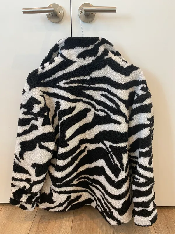 Beginning Boutique Zebra Coat - Image 5