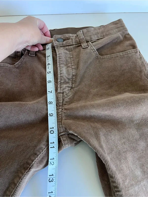 Uniqlo Women's Ezy Corduroy Low Rise Skinny Tapered Pants - Image 5