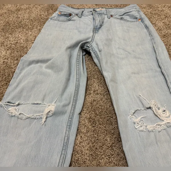 Levi’s Low Pro Straight Jeans Light Wash Distressed Size 25 Women’s - Image 6