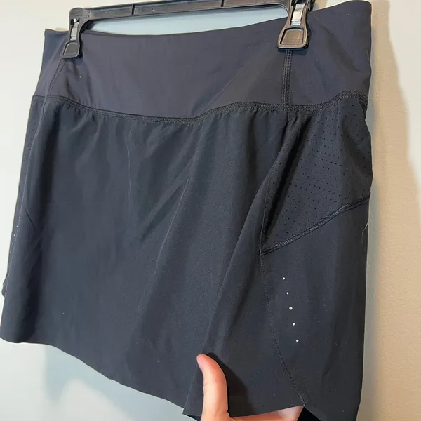 Athleta Run With It Skort Women's Medium Black Active Running Tennis Pocket - Image 2