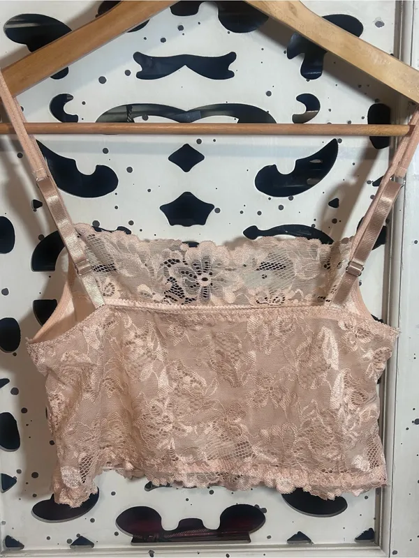 Delicate Lace Bandeau Bralette in Blush - Image 4