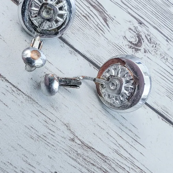 Vintage Clip On Earrings - Domed Circle Faceted Silver Tone - Condition Issues - Image 11
